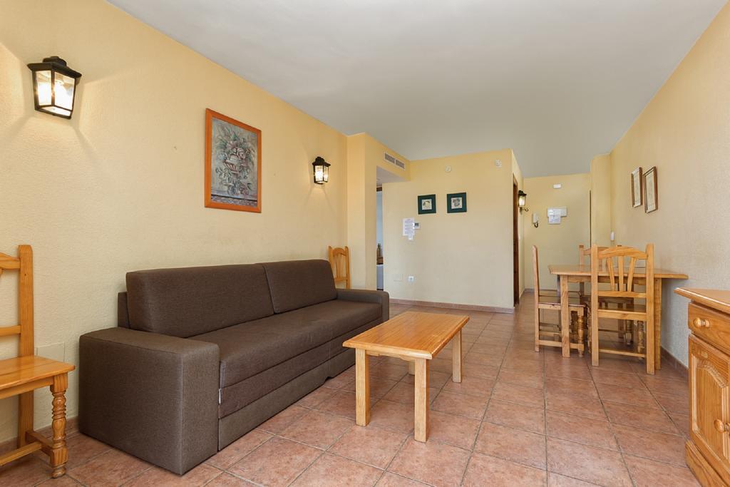Apartamentos Embajador 丰希罗拉 外观 照片
