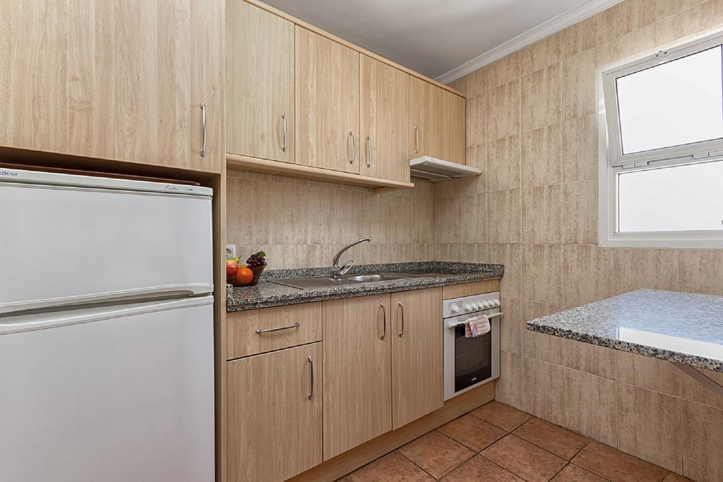 Apartamentos Embajador 丰希罗拉 外观 照片